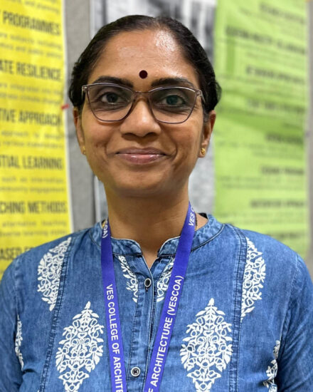 Ar. Kalyani Salvi